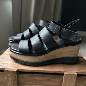 NWOB Sorel Joanie III Wedge Ankel Strap Platform Sandal Size 6.5 Black